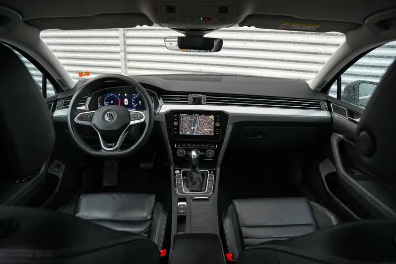 Volkswagen Passat 1.5 TSI Elegance Business R 2019 leasen bij DreamLease: foto 2