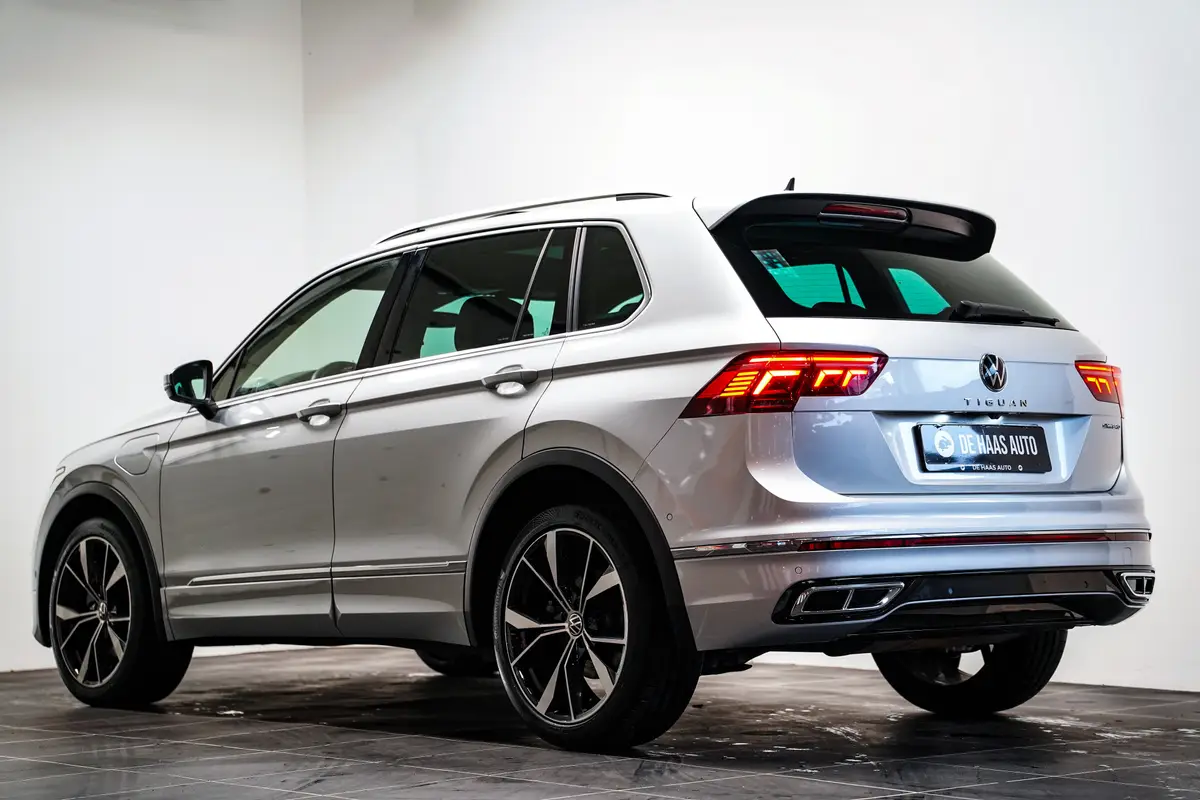 Volkswagen Tiguan 1.4 TSI eHybrid R-Line|97,7%SOH|Pano dak|Leder|20 inch|Elektr stoel: foto 2