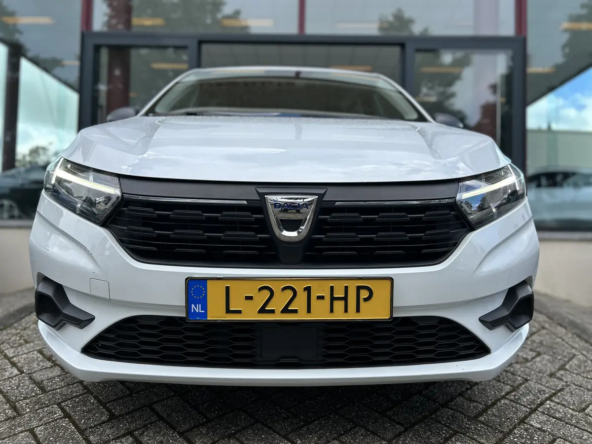 Dacia Sandero 1.0 TCe 90 Essential: foto 2