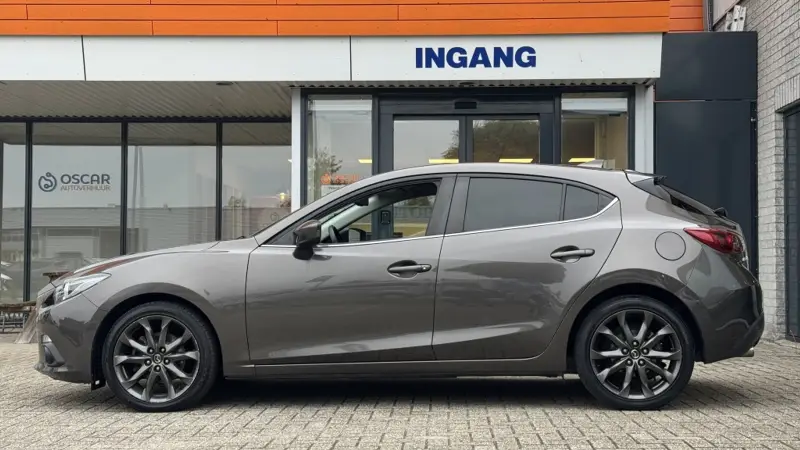Mazda 3 2.0 SkyActiv-G 120 | Camera | Stoelverw | Cruise 2016 leasen bij DreamLease: foto 2