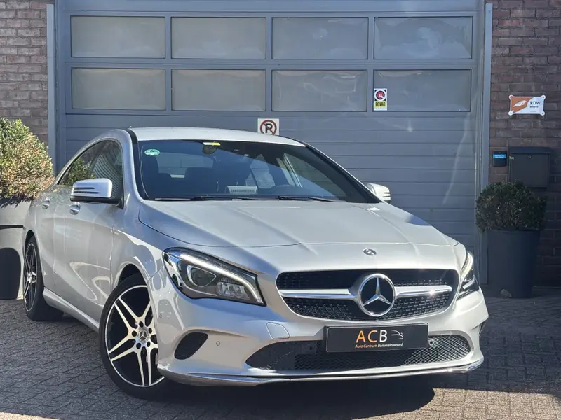 Mercedes-Benz CLA 180 Prestige Automaat 2018 leasen bij DreamLease: foto 1