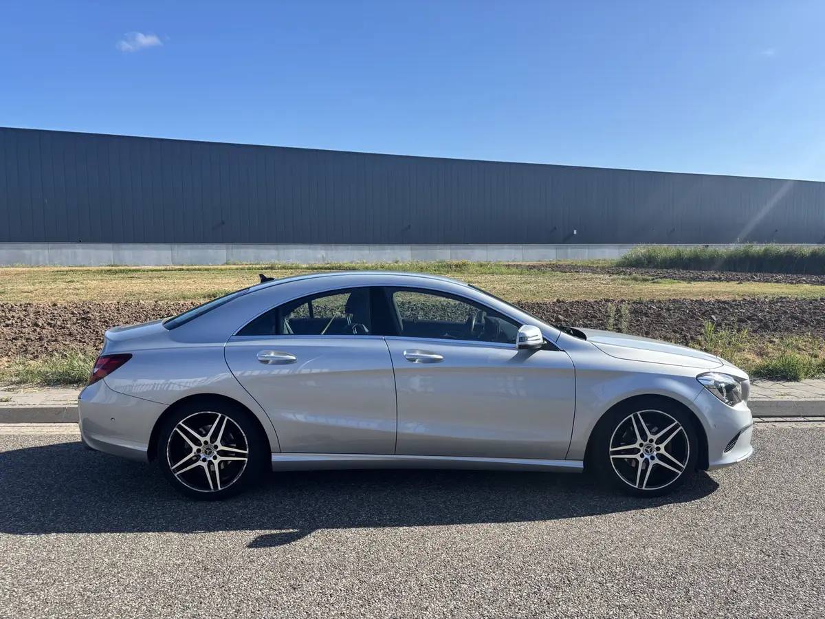 Mercedes-Benz CLA 180 Prestige Automaat: foto 2