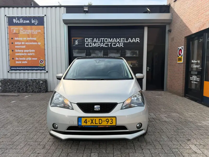 SEAT Mii 1.0 Sport Dynamic 2014 leasen bij DreamLease: foto 2