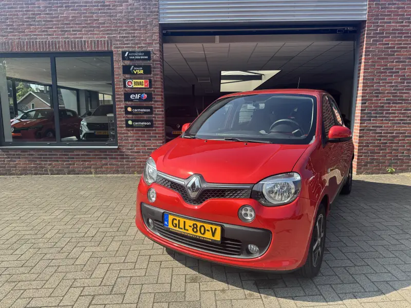 Renault Twingo 1.0 SCe Dynamique navigatie, pdc en camera 2015 leasen bij DreamLease: foto 1