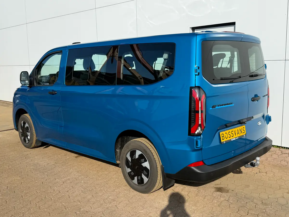 Ford Tourneo Custom e-Tourneo Custom 71kWh 218PK: foto 2