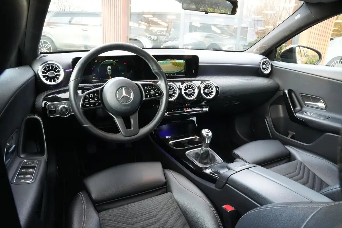 Mercedes-Benz A-Klasse 160: foto 2