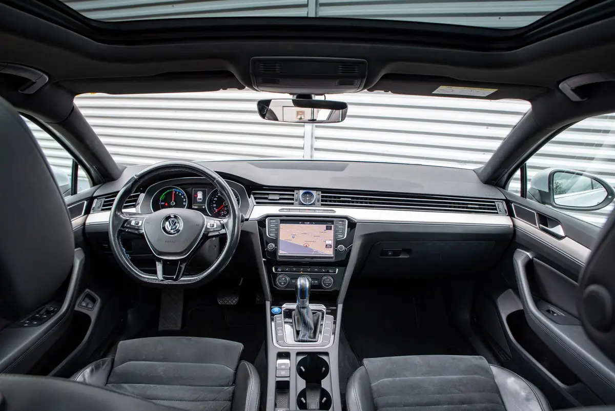 Volkswagen Passat Variant 1.4 TSI GTE Highline: foto 2