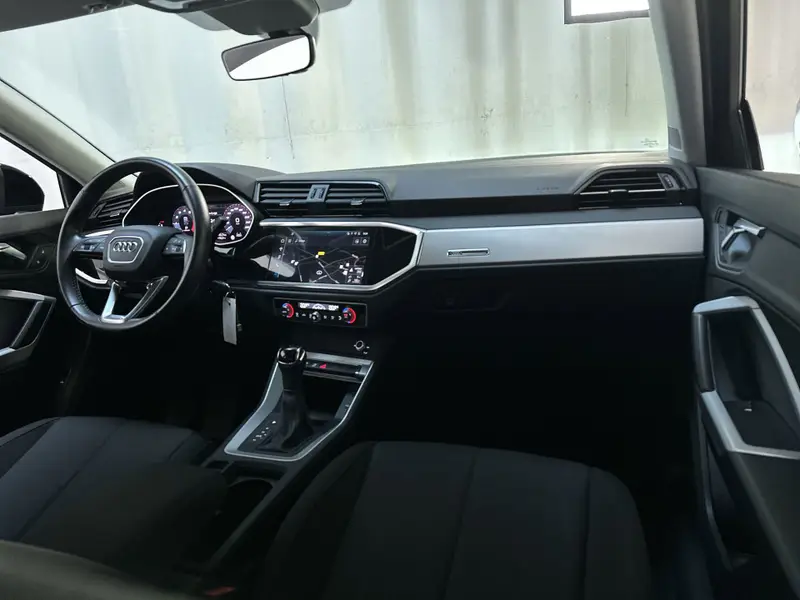 Audi Q3 Sportback 35 TFSI Business Edition Virtual Cockpit Navigatie Parkeersensoren App-Connect 2020 leasen bij DreamLease: foto 2