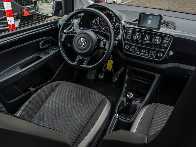 Volkswagen up! 1.0 high up! BlueMotion 2015 leasen bij DreamLease: foto 2