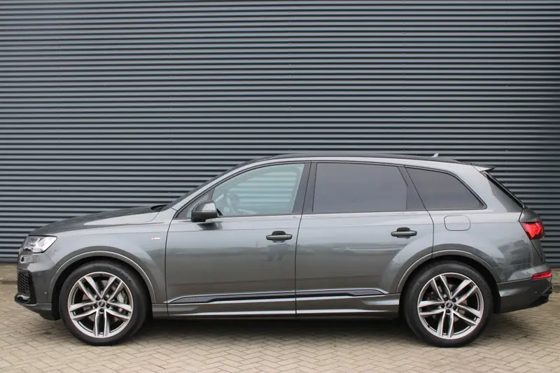 Audi Q7 55 TFSI e quattro S-Line Full-LED Panoramadak Elek-Trekhaak RS-Zetels 2022 leasen bij DreamLease: foto 2