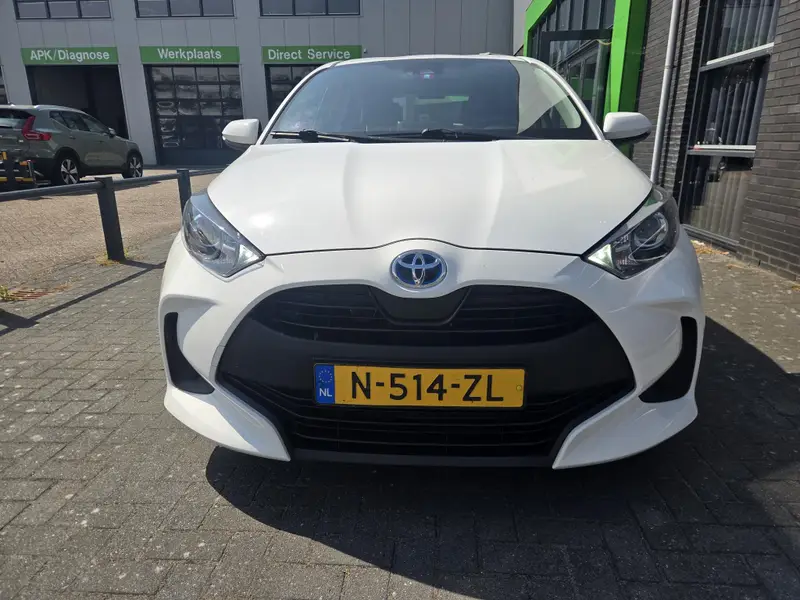 Toyota Yaris 1.5 Hybrid Active 2022 leasen bij DreamLease: foto 2