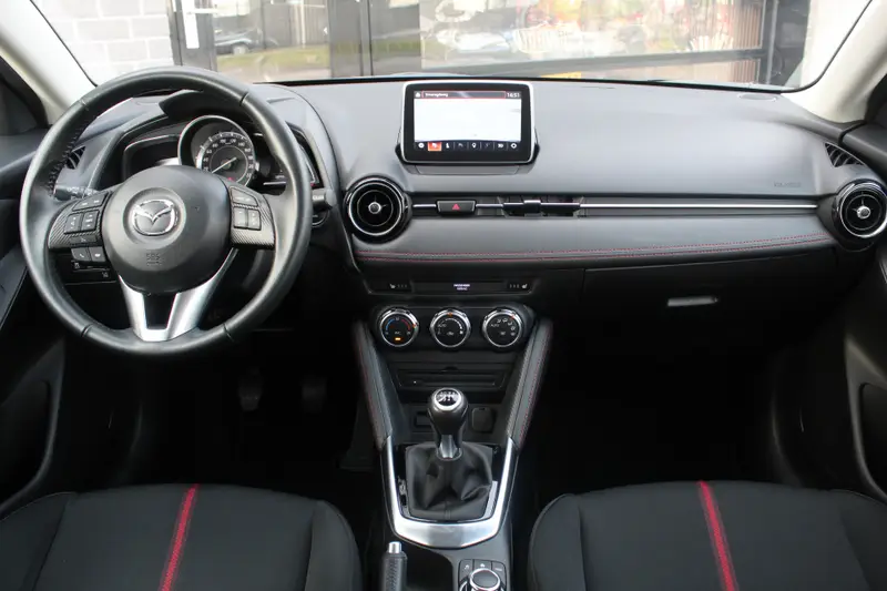 Mazda 2 1.5 Skyactiv-G GT-M 2015 leasen bij DreamLease: foto 2