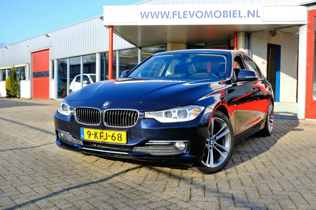 BMW 3 Serie 320d Eff. Dynamics High Executive Aut. Navi|Clima|Xenon|Unieke KM stand!: foto 1