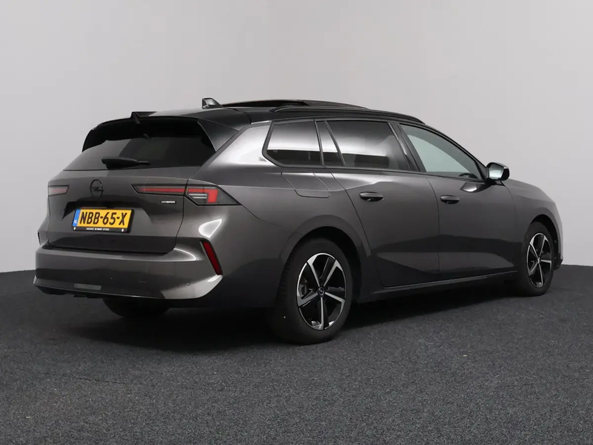 Opel Astra Sports Tourer 1.2 Turbo Hybrid GS: foto 2
