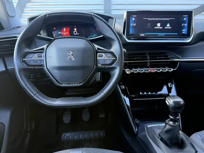 Peugeot 2008 1.2 PureTech Allure 2020 leasen bij DreamLease: foto 2