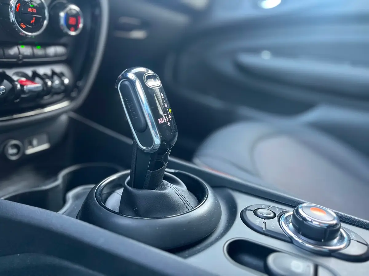 MINI Clubman 1.5 Business Edition **NW APK 12-2028 AUTOMAAT+NL-AUTO+NAP+1EIG+NAVI+CLIMATE CONTROL+PARKEERSENSOREN+CRUISE+INCL BTW: foto 2
