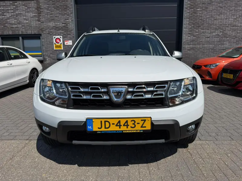 Dacia Duster 1.2 TCe 4x2 10th Anniversary 2016 leasen bij DreamLease: foto 2