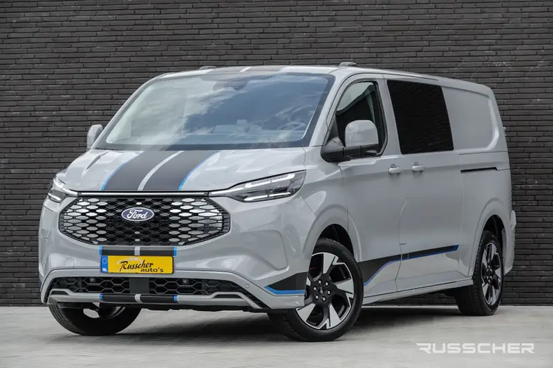 Ford E-Transit Custom L2H1 218Pk Aut. | Dubbele Cabine | Nieuwe 71kWh Accu | 5-Persoons | Elektrisch | Sport 320 | 360° Camera | 19'' 2025 leasen bij DreamLease: foto 1