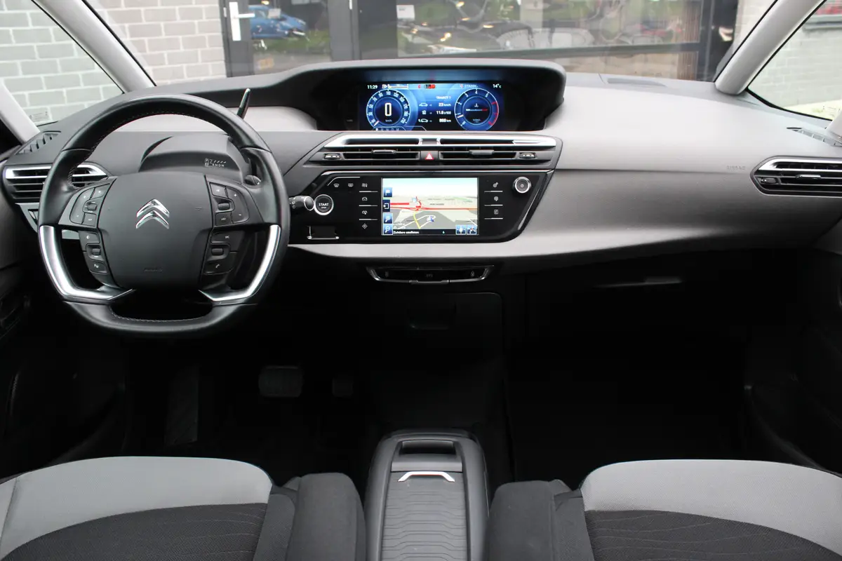 Citroën Grand C4 Picasso 1.6 e-THP Business: foto 2