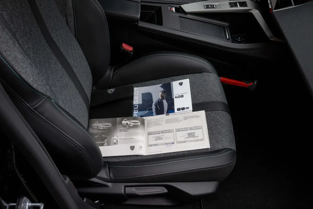 Peugeot 408 1.2 T Allure Pack 130pk EAT8 Camera Orig NL: foto 35