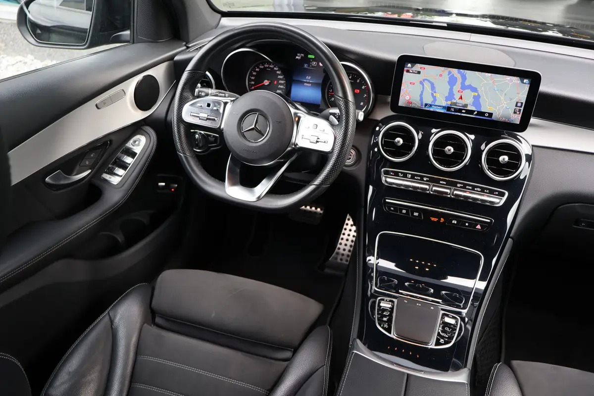 Mercedes-Benz GLC 200 4MATIC Business Solution AMG l MBUX l Camera l DISTRONIC PRO l Night pakket l Elektrische bedienbare achterklep l LED l: foto 2