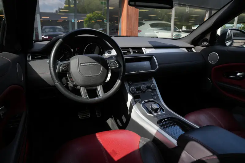Land Rover Range Rover Evoque 2.0 Si4 HSE Dynamic 2017 leasen bij DreamLease: foto 2