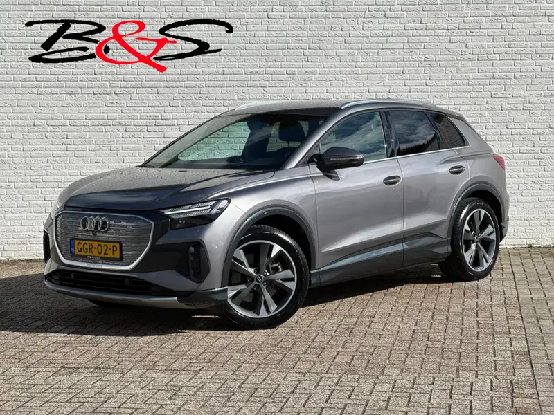 Audi Q4 e-tron 45 S Edition 82 kWh Trekhaak Adaptive cruise Camera 21 inch Velgen 2024 leasen bij DreamLease: foto 1