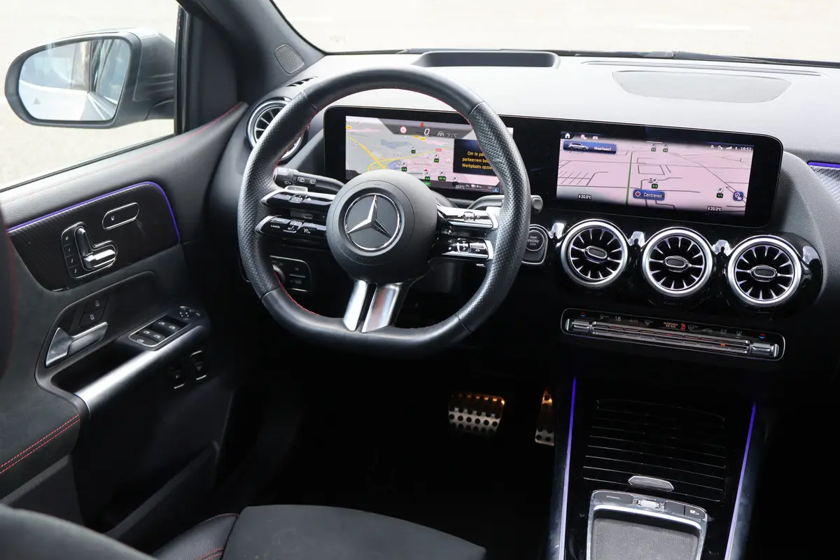 Mercedes-Benz B-Klasse 250 e AMG Line l Panoramadak l 360 camera I Head-up I Memory stoelen I Keyless entry I: foto 2