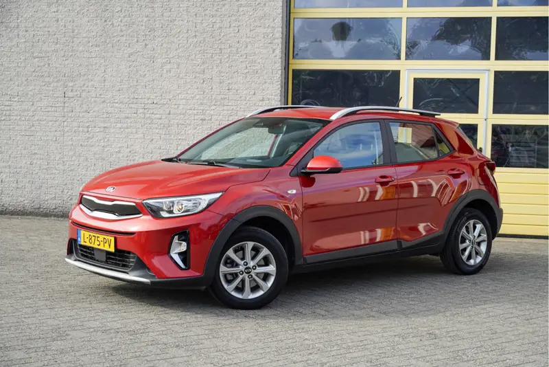 Kia Stonic 1.0 T-GDi MHEV DynamicLine BJ2021 Lmv 15" | Led | Pdc | App-Connect | Achteruitrijcamera | Airco | Cruise control | Getint glas 2021 leasen bij DreamLease: foto 2