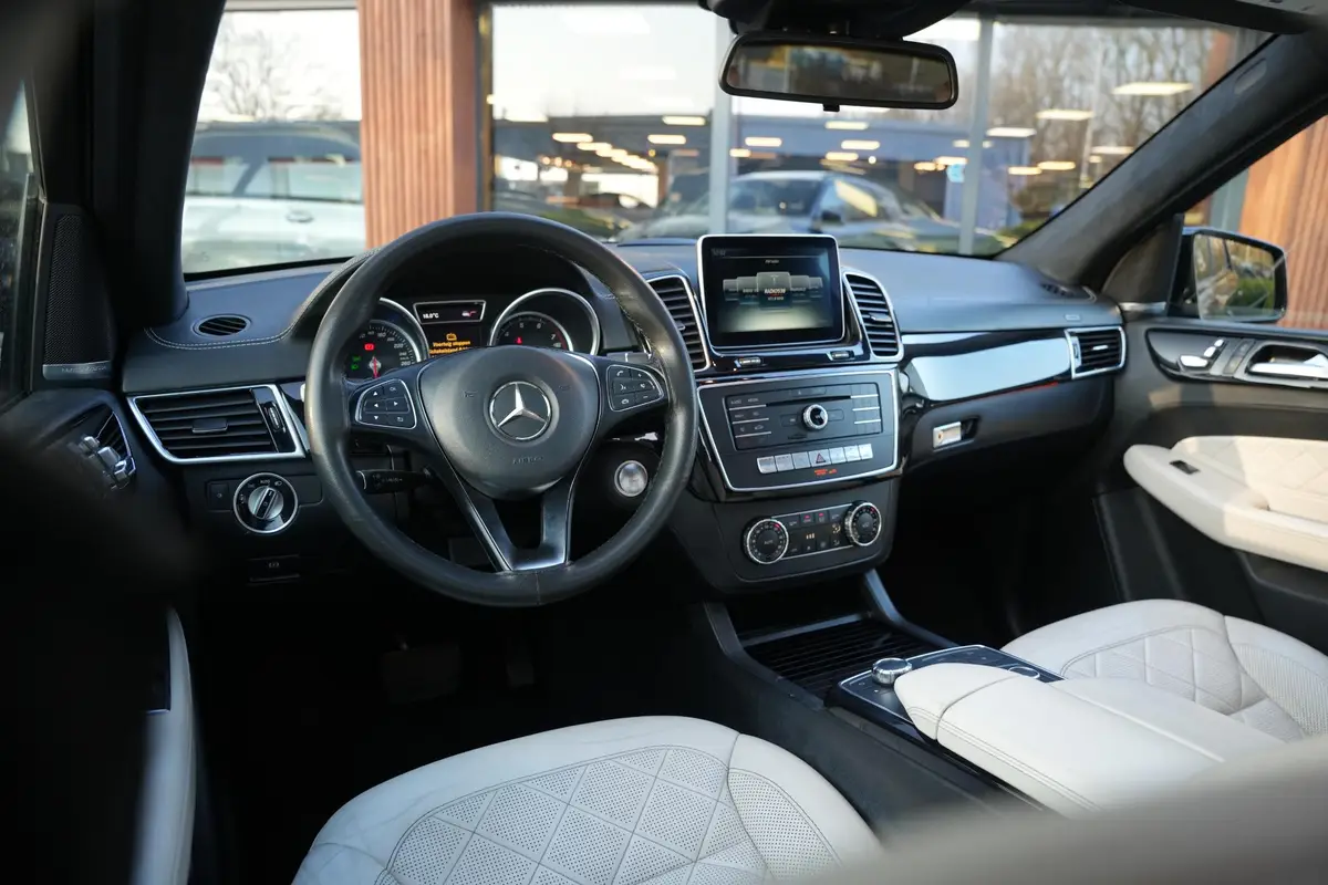 Mercedes-Benz GLE 500 e 4MATIC: foto 2