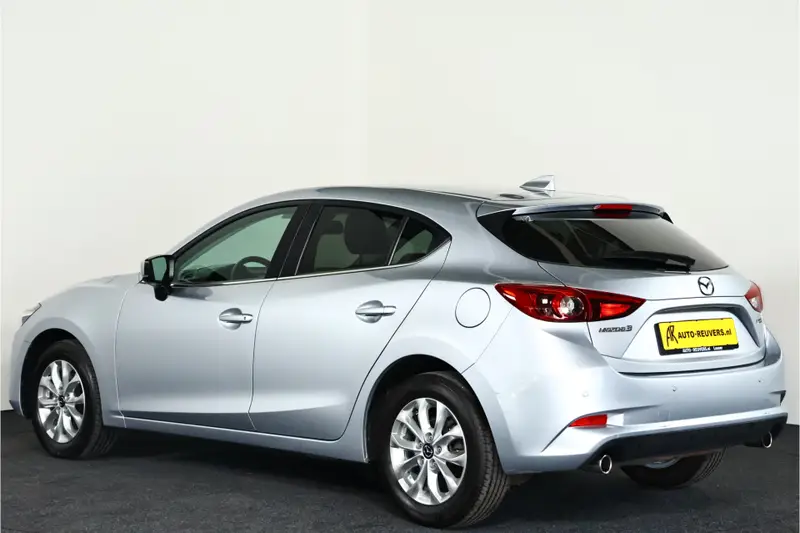 Mazda 3 2.0 SkyActiv-G 120 GT-M 2017 leasen bij DreamLease: foto 2