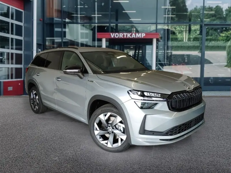 Škoda Kodiaq 1.5 TSI IV SPORTLINE FISCAAL LAAG! TREKHAAK/CAMERA/DCC/ACC/STOELVERW 2026 leasen bij DreamLease: foto 2