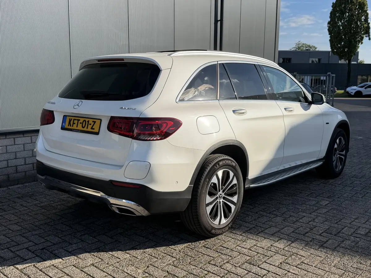 Mercedes-Benz GLC 300e 4MATIC Premium: foto 2