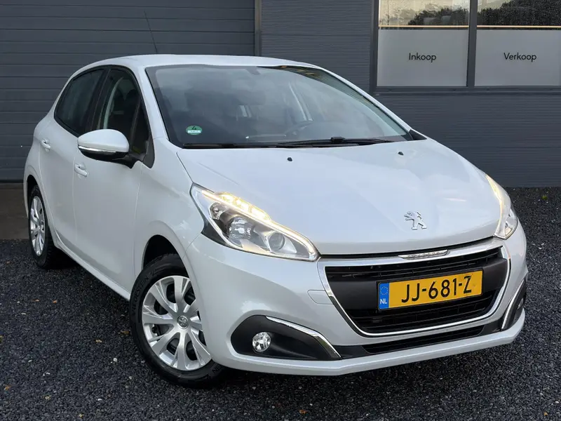 Peugeot 208 1.2 PureTech Blue Lion 2016 leasen bij DreamLease: foto 2
