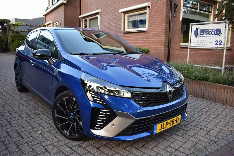 Renault Clio 1.6 E-Tech Full Hybrid 145 esprit Alpine AUTOM/ADAP CRUISE/CARPLAY/NAVI/AIRCO-ECC/CAMERA 360 GR/PDC V+A/XENON LED/USB 2023 leasen bij DreamLease: foto 2