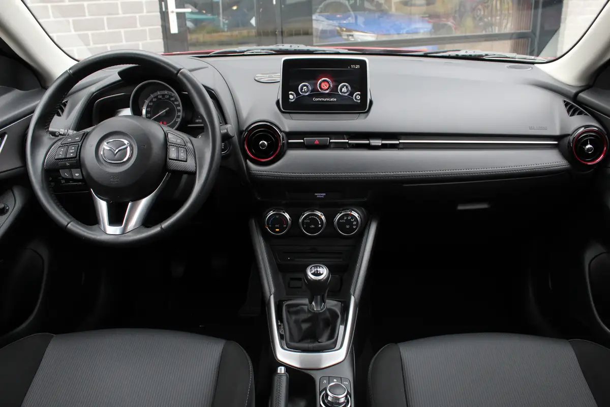 Mazda CX-3 2.0 SkyActiv-G 120 TS: foto 2
