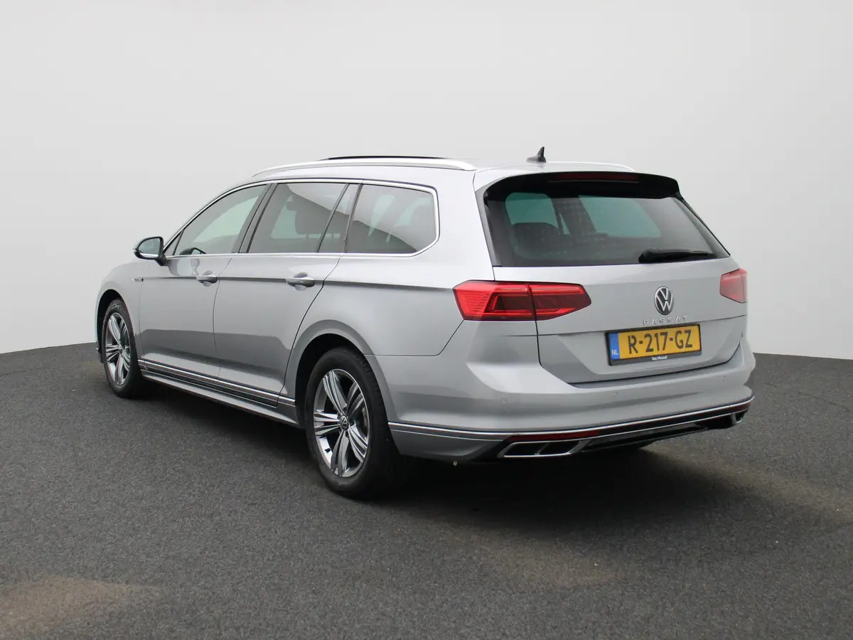 Volkswagen Passat Variant 1.5 TSI R-Line Business +: foto 2