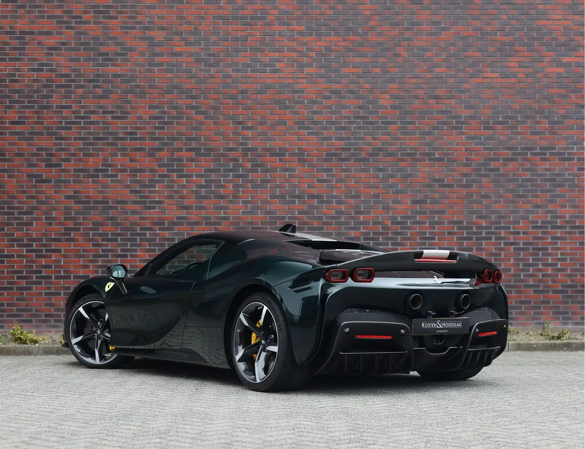 Ferrari SF90 Stradale 4.0 V8: foto 2