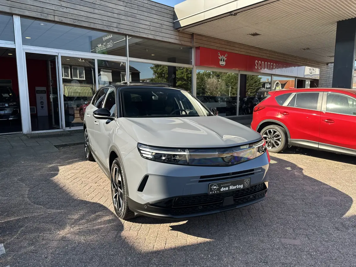 Opel Grandland 1.2 Turbo Hybrid GS: foto 46