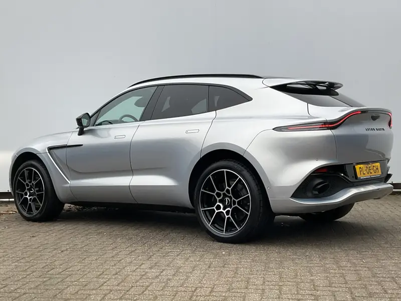 Aston Martin DBX 4.0 V8 360° Memory Stoelverw/koeling Sfeerverl Pano Lightning Silver 2020 leasen bij DreamLease: foto 2