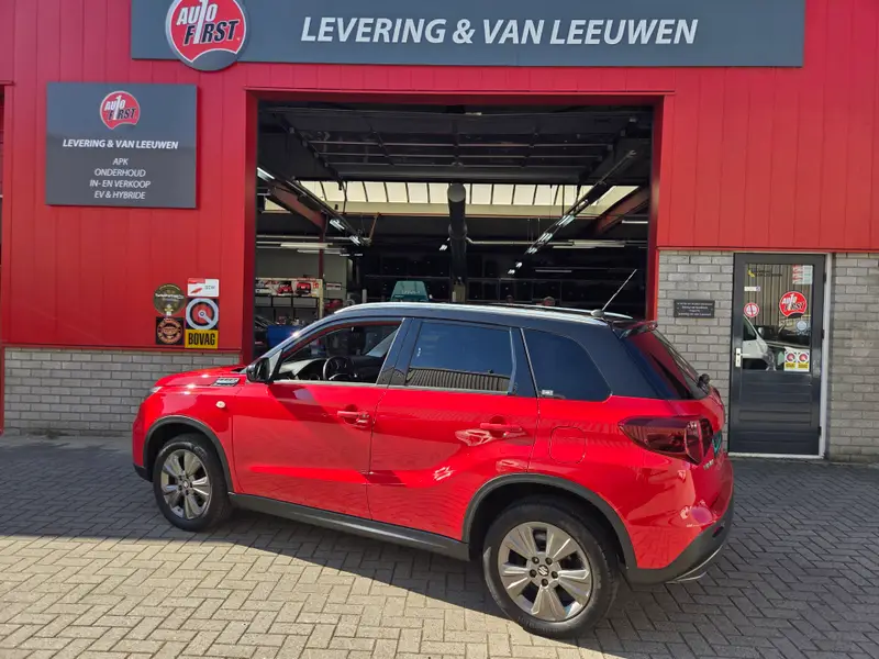 Suzuki Vitara 1.4 Boosterjet Select Smart Hybrid Automaat/ Parkeersensoren voor/ Apple Carplay-Android auto/ Camera/ Rijklaarprijs 2021 leasen bij DreamLease: foto 2