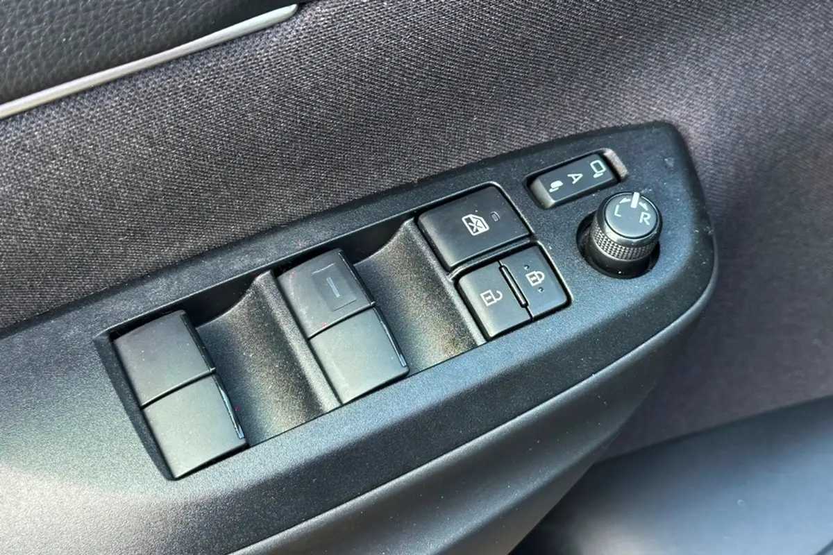 Toyota Yaris Cross 1.5 Hybrid Dynamic Bi-Tone Navi / Carplay: foto 26