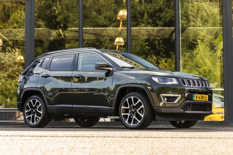 Jeep Compass 1.3T Limited 2021 leasen bij DreamLease: foto 1