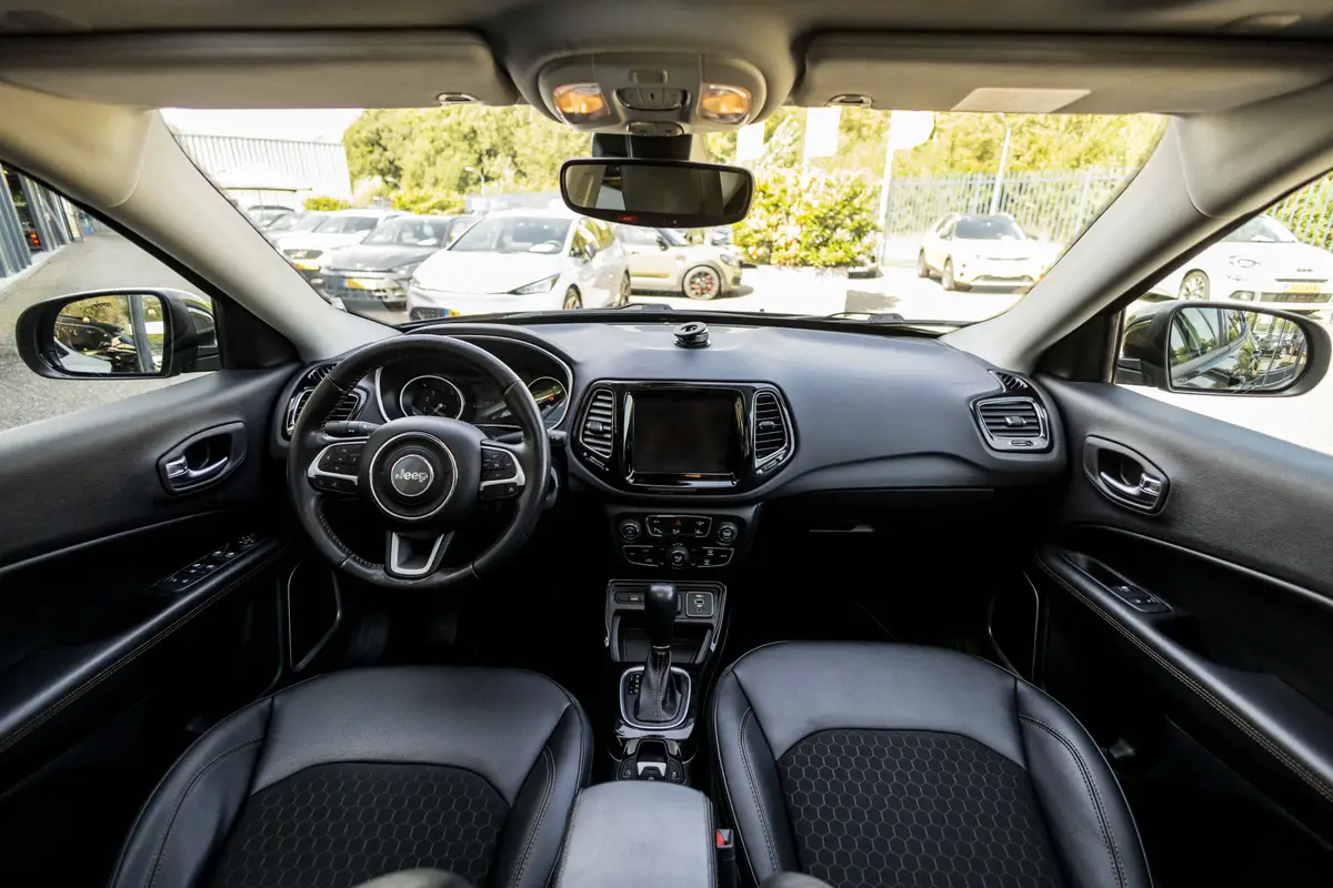 Jeep Compass 1.3T Limited: foto 2