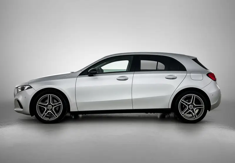 Mercedes-Benz A-Klasse 200 2019 leasen bij DreamLease: foto 2