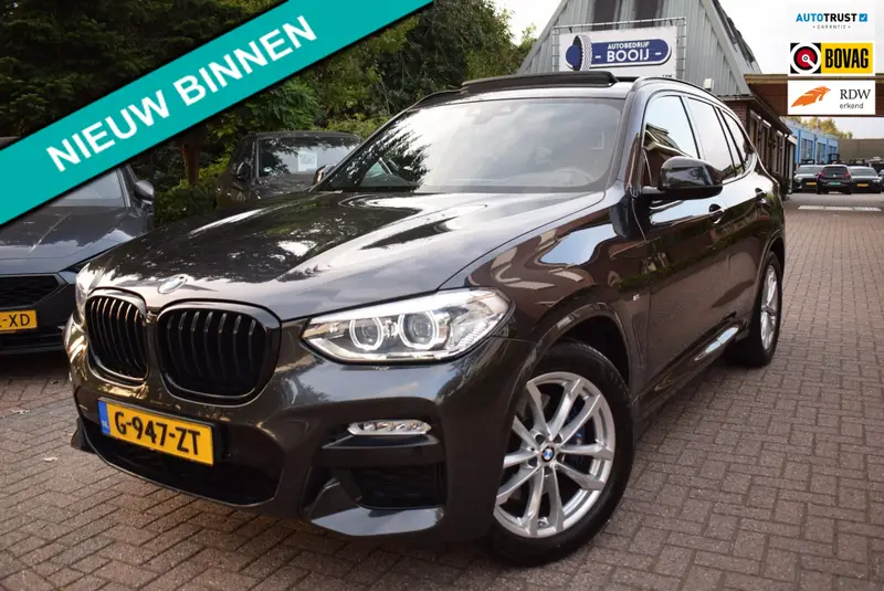 BMW X3 XDrive30i High Executive M PAKKET AUTOM/PANO DAK/ADAP CRUISE/NAVI/CARPLAY/AIRCO-ECC/TREKH/PDC V+A/XENON/LMW 19 INCH/USB 2019 leasen bij DreamLease: foto 1