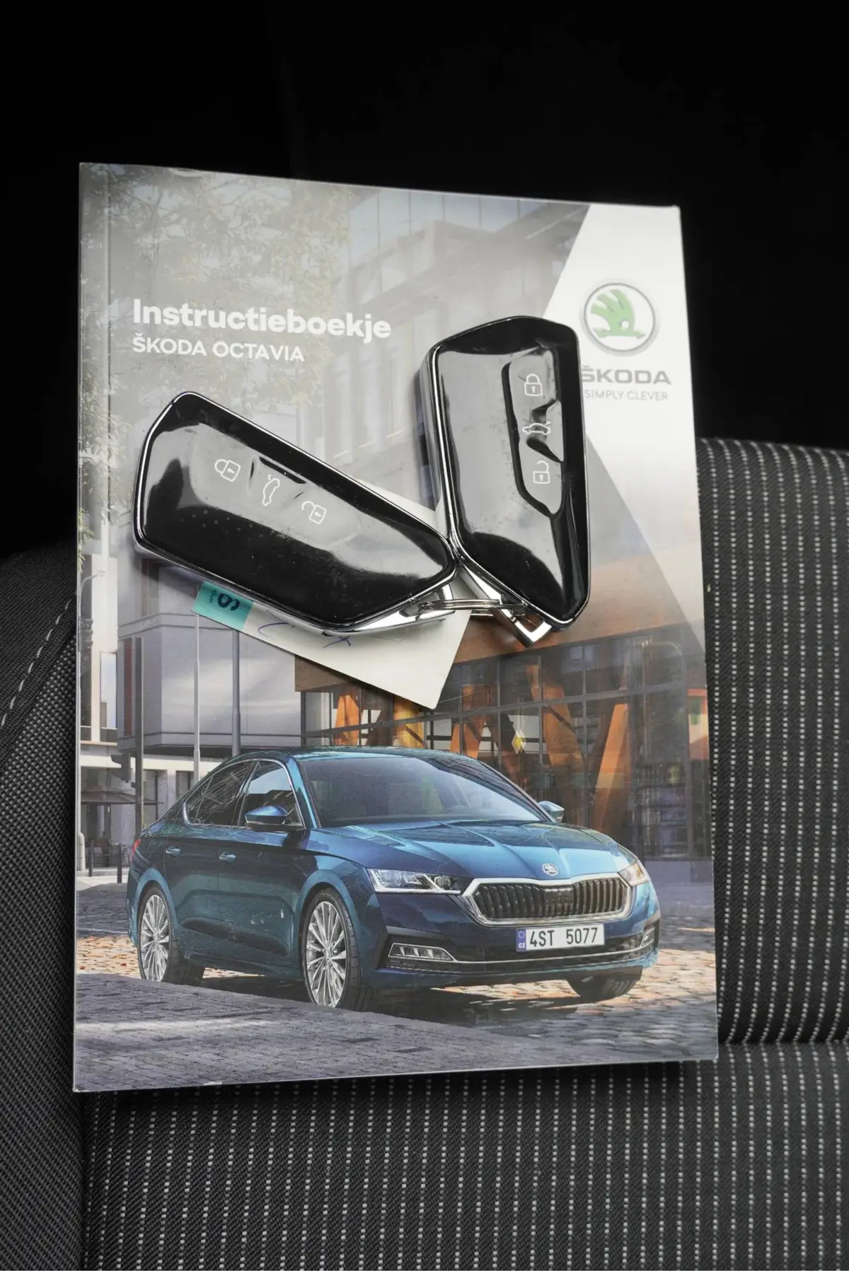 Škoda Octavia Combi 1.0 e-TSI Automaat! Business Edition BJ2020 Lmv 16" | Led V+A | Dynamische knipperlichten | Pdc | Elek. achterklep | App-Connect | Navi | Virtual cockpit | Climate control | Cruise control | Getint glas | Nw-model!: foto 27