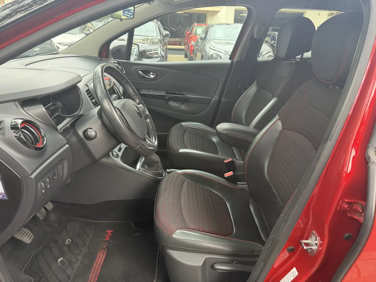 Renault Captur 0.9 TCe Helly Hansen Navigatie Bluetooth Keyless entry: foto 2
