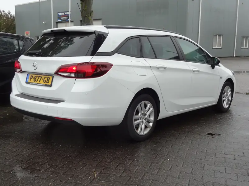 Opel Astra Sports Tourer 1.2 Business Edition 2022 leasen bij DreamLease: foto 2