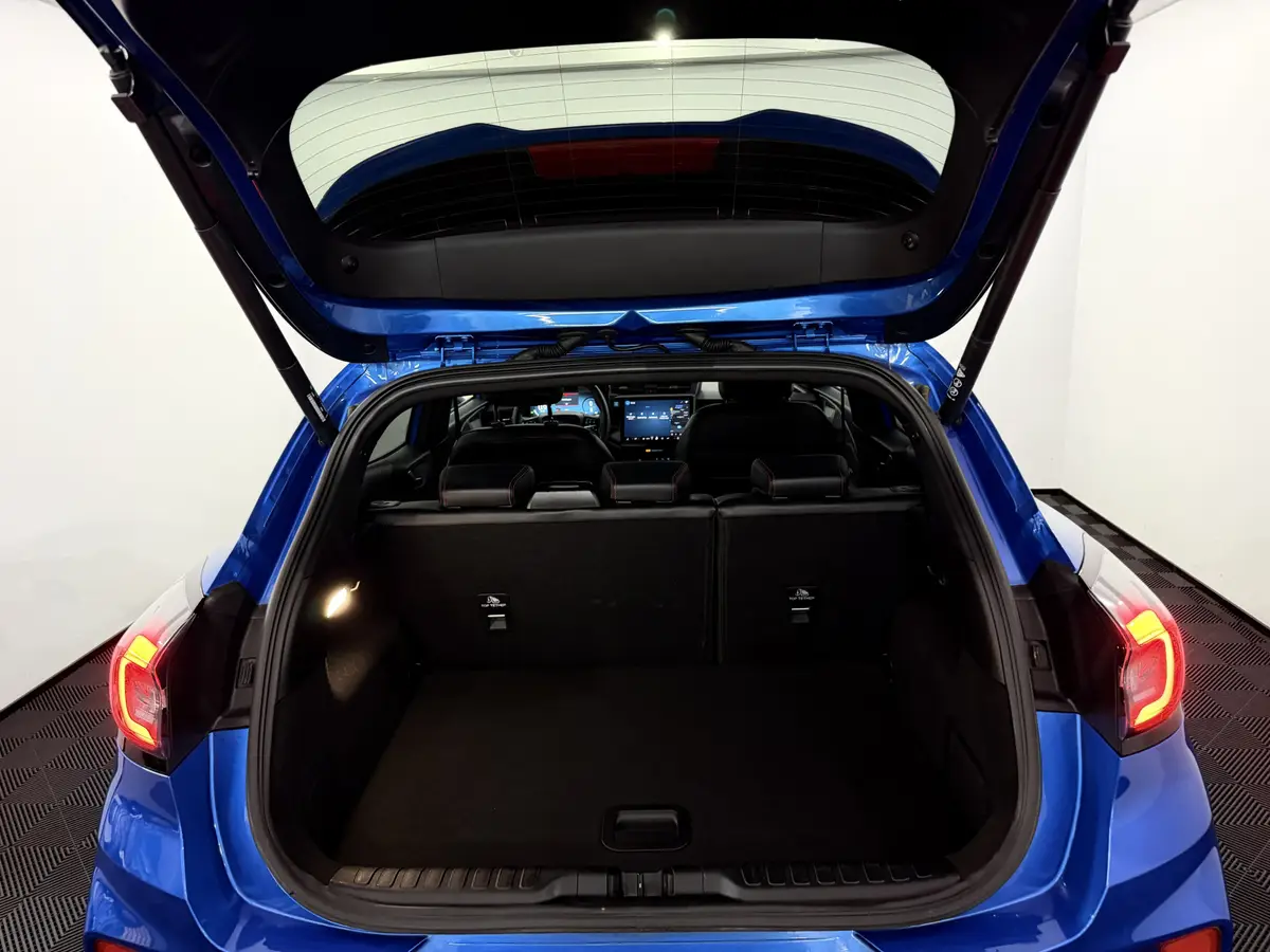 Ford Puma 1.0 EcoBoost Hybrid ST-Line: foto 32